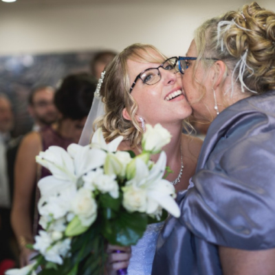 Elsa mariée et sa maman