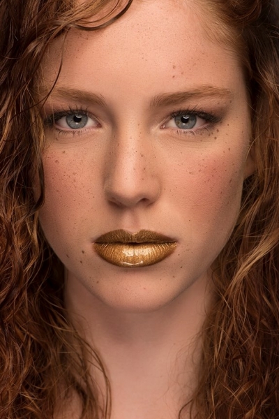 gold-redhead
