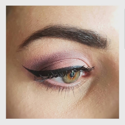 Maquillage rose eyeliner